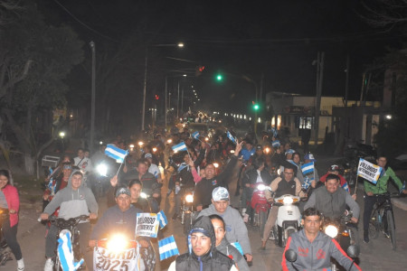 Con una multitudinaria caravana, Villordo cerró su campaña rumbo a la reelección